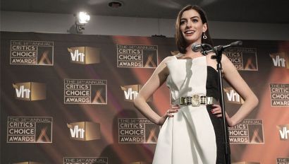 Anne Hathaway tied with Meryl Streep for Best Actress at the Critic's Choice Awards. Anne Hathaway tied with Meryl Streep for Best Actress at the Critic's Choice Awards.