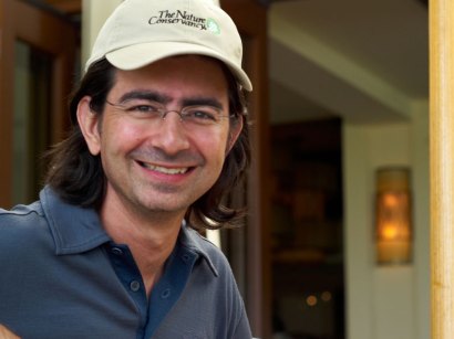 Billionaire eBay co-founder Pierre Omidyar's investment fund granted the Wikimedia foundation $2 million, and got a seat on the board out of it. Billionaire eBay co-founder Pierre Omidyar's investment fund granted the Wikimedia foundation $2 million, and got a seat on the board out of it.
