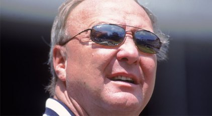 Report: MLB Loans Millions to Hicks
