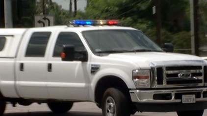 Bank Robbers Run Onto 101 Freeway, School Locked Down