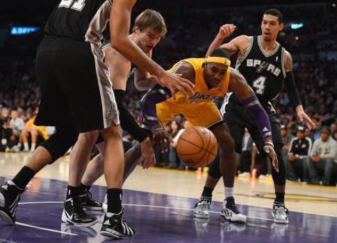 Update: Howard's Shoulder Injury Cleared