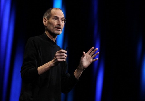 "Confidant" of Steve Jobs Sues Apple