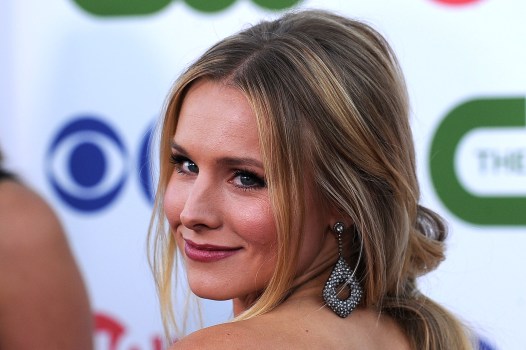 Kristen Bell Comes Clean About Getting Dirty in the "House of Lies"