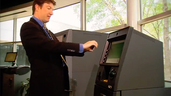 Smartphone App Lets You Wirelessly Withdraw ATM Cash