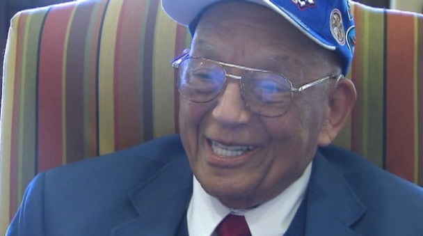 Historic Tuskegee Airmen Reunite Amid Praise