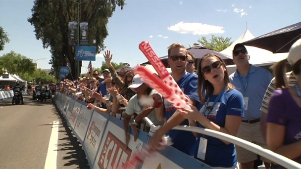 2013 Amgen Tour Draws Massive Crowds in Escondido