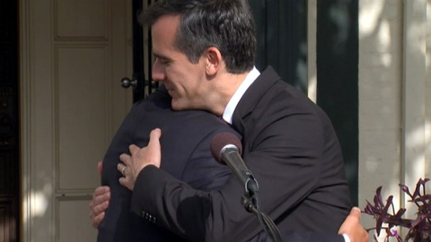 Garcetti, Villaraigosa Share Advice, Hug