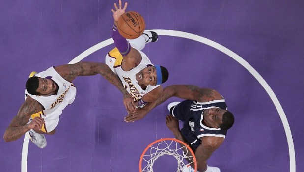 With Gasol Gone, Lakers Need Earl Clark