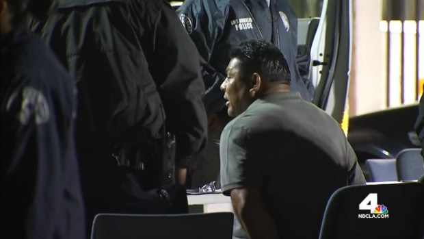 [LA] Police Raid LAX Passenger Property Theft Case