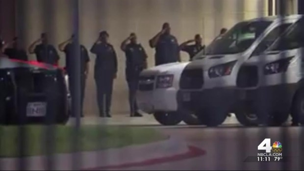 [LA] Beck, Snoop Dogg Call for Dialogue