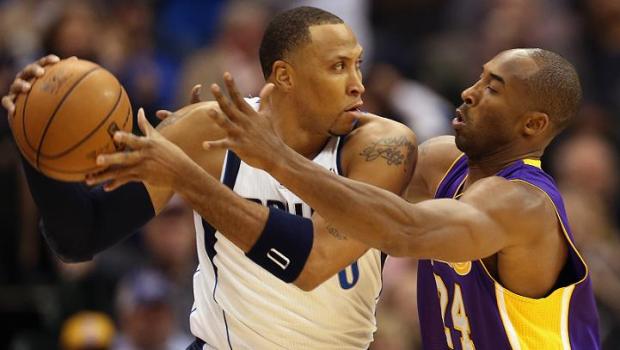 Lakers Put on Clinic; Beat Mavericks 115-89