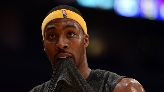 Lakers Smoke Nuggets, Dwight Howard Dominates