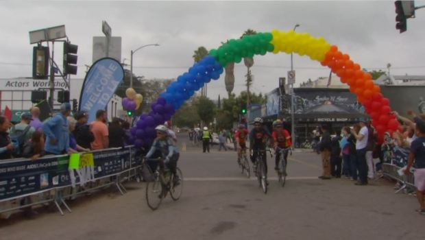 [LA GALLERY] LA PRIDE Participants Celebrate Community; Mourn Victims of Orlando Shooting