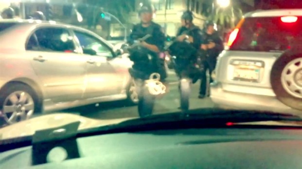 [LA] Raw Video: Police Quell Skateboarder Melee