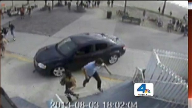 [LA] Hit-and-Run Driver Plows into Crowd by Venice Boardwalk, Killing 1