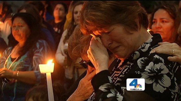 [LA] After Deadly Shootings, Santa Monica Residents Call for Peace