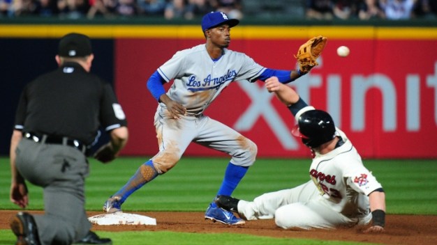 Braves Beat Dodgers, 3-1