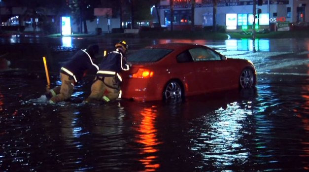 [LA GALLERY] Storm Photos: Rain Drenches Southern California