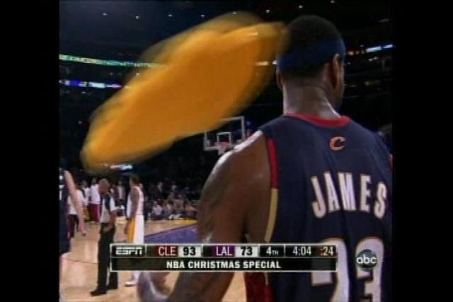 Lakers Fans Flip the Foam Finger on Christmas Day