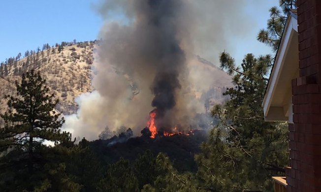 Fire Burning in Wrightwood Area Prompts Evacuations, Road Closure Fire Burning in Wrightwood Area Prompts Evacuations, Road Closure