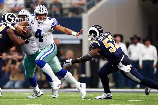 LA Rams Extend Contract With Inside Lineback Alec Ogletree