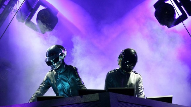 Surprise! Daft Punk Pop Up On Facebook & Instagram Live