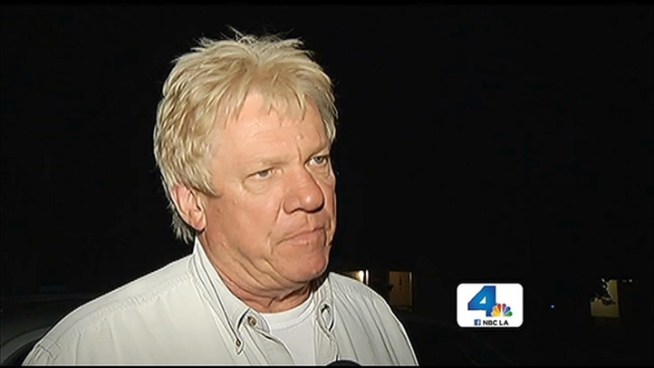 Robert Efford saw a man in Van Nuys set ablaze Monday morning. The victim suffered burns to his neck and hands, and by late Monday evening no arrests had been made. Kim Baldonado reports from Van Nuys for the NBC4 News at 11 p.m. on Feb. 25, 2013.