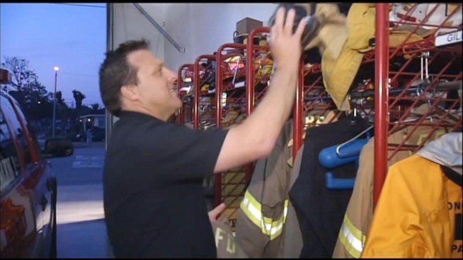 An off-duty Long Beach Fire Department Battalion Chief pulled a woman from her burning home, which happened to be next door. Angie Crouch reports for the NBC4 News at 11 p.m. on April 19, 2012.