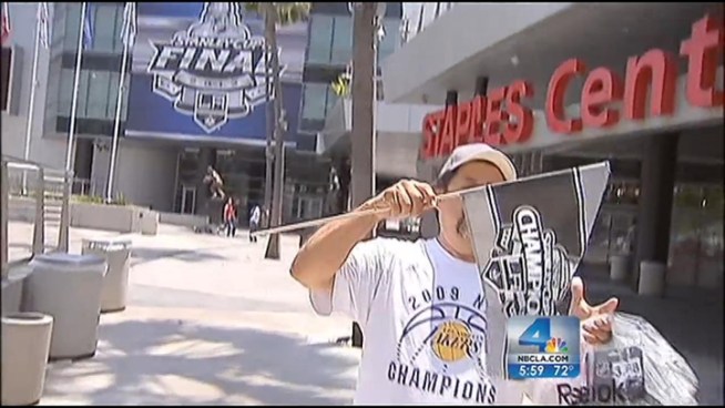 Police warned Kings fans Wednesday that scalpers may be selling fake tickets to Thursdays Stanley Cup celebration at Staples Center. Antonio Castelan reports from the Staples Center for the NBC4 News at 6p.m. on June 13, 2012.