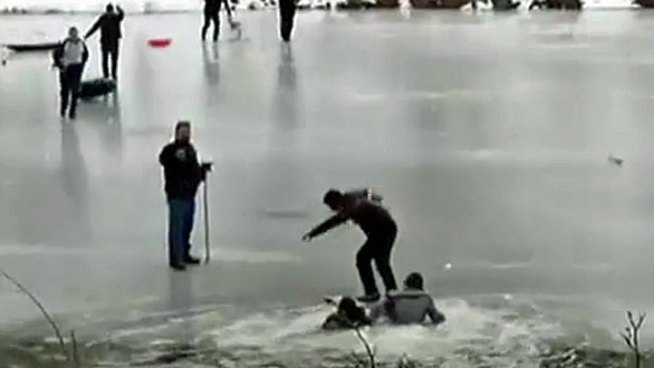 A sledder who fell through thin ice at a lake in the San Gabriel Mountains triggered a rescue effort that almost turned into a disaster. Several of the rescuers also fell through the ice. Robert Kovacik reports for the NBC4 News at 11 p.m. on Saturday, Dec. 29, 2012.