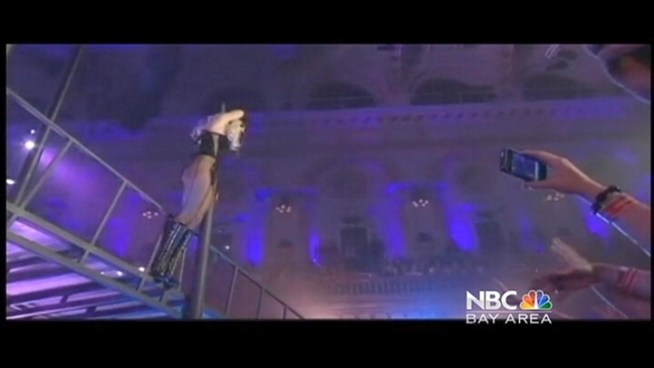http://media.nbcbayarea.com/images/WGAGABOOK_6839356_722x406_27109987.jpg