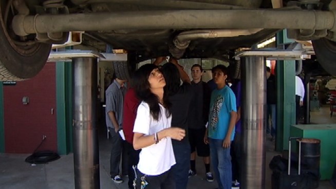 There are some things that haven't changed in auto shop. It's still loud and it's still dominated by teenage boys standing under cars, working with their hands, but in this class, students also stand in front of a computer screen, which displays information, generated by a dynamometer. Kim Baldonado reports from La Puente.