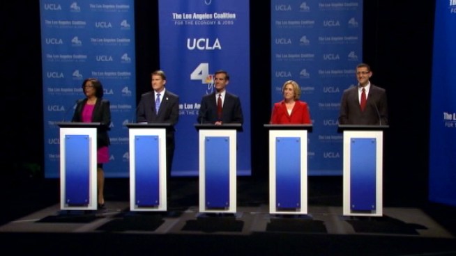Five candidates vying to be the next mayor of Los Angeles tried to establish credibility during a debate at UCLA co-hosted by NBC4. NBC4 political expert Sherry Bebitch Jeffe explains which candidate won over the others. Robert Kovacik reports for the NBC4 News at 11 p.m. on Jan. 28, 2013