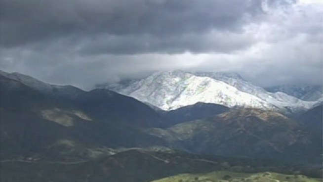 Climate study researcher Alex Hall says Southern California will feel two to six times as many hot days by the middle of the 21st century, depending on the region. A UCLA study examining the effects of climate change predicts temperatures will rise an average of 4.6 degrees Fahreneit if greenhouse-gas emissions continue to increase at current levels. Gordon Tokumatsu reports from Elysian Park for the NBC4 News at 5 p.m. on June 21, 2012.