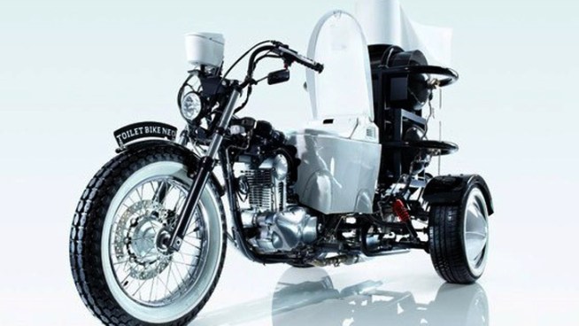 Motorcycle Powered by Sewage, Has Toilet for Seat