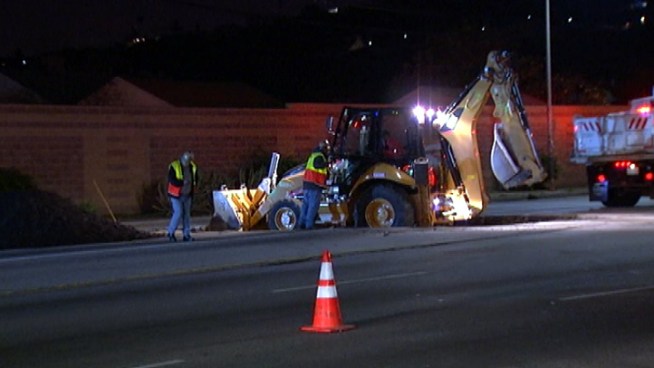 A water main break might be linked to damaged that led to the closure of a major thoroughfare in Baldwin Hills. The LADWP's Mike Miller speaks with NBC4's Annette Arreola about the damage in a report broadcast Wednesday Jan. 30, 2013.