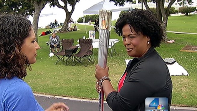 Leslie Billinger explains how she prepared to carry the weight of the Olympic torch. She ran a quarter of a mile on Day 52 in Oxford. Lolita Lopez reports July 9, 2012 for the NBC4 News at 5 p.m.