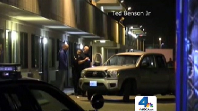 A motel guest describes what happened before officers opened fire on the subject of a disturbance call at a Ventura motel. Reggie Kumar reports for the NBC4 News at Noon on Friday March 15, 2013.