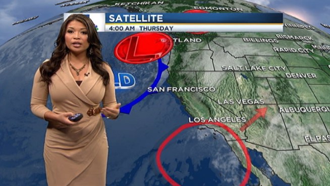 Elita Loresca gives the rainy weather forecast for November 8, 2012.