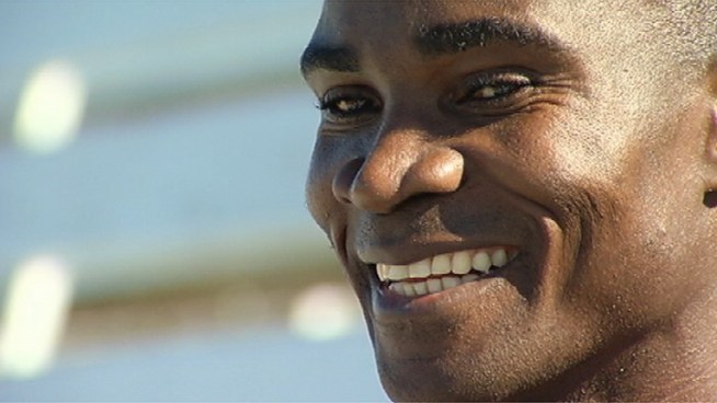 Windward School student Oliver Curry says he’ll have to root for Zambia during the Olympic 800 meter track event. Curry is one of many Southern Californians who will be supporting Prince Mumba – who trains at Santa Monica Track Club and coaches at the Mar Vista private school – as he races for the gold. Robert Kovacik reports for the NBC4 News at 11 p.m. on July 17, 2012.