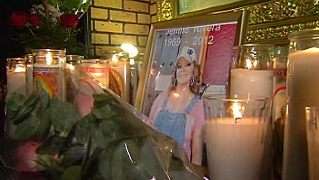 Hundreds of fans paid tribute to the singer who died in a plane crash. Janet Zappala reports for the NBC4 News at 11 p.m. on Sunday, Dec. 9, 2012.
