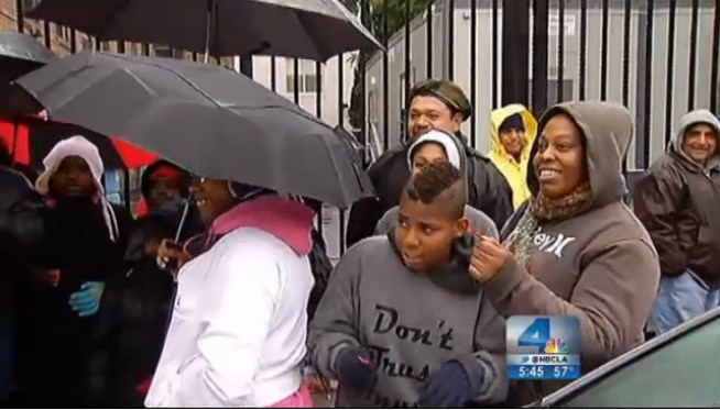 Dracy Williams and her family waited in the rain since 4 a.m. on Christmas Eve, determined to secure a spot at the annual Los Angeles Mission Christmas Celebration on Skid Row. About 4,000 meals made with 2,000 pounds of chicken and 600 pounds of green beans and carrots were served during the annual holiday tradition. Antonio Castelan reports from Downtown LA for the NBC4 News at 5 p.m. on Dec. 24, 2012.