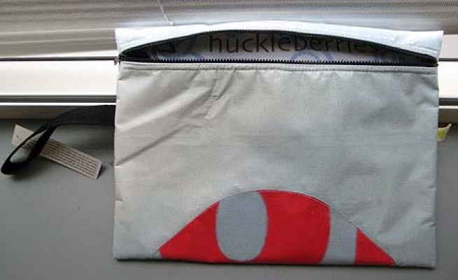 GG2G Foleo: Styling Green Laptop Sleeve