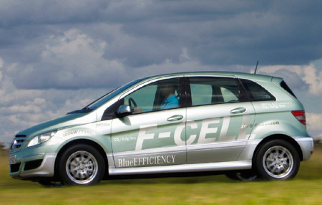Mercedes-Benz Launches B-Class F-CELL