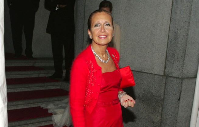 Danielle Steel's Aide Admits $400G Ripoff