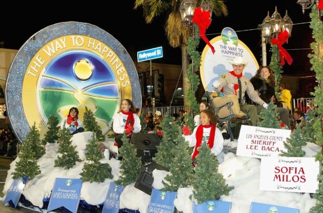 You Better Not Cry 'Cause Santa Claus is Coming to Tinseltown