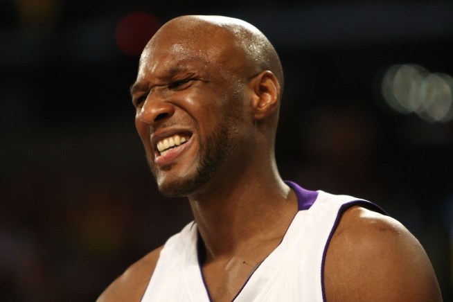 Bone Bruise Has Odom Limping But Likely Back Soon