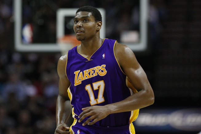 Bynum’s Hard Foul Wasn’t Dirty, Sends Message