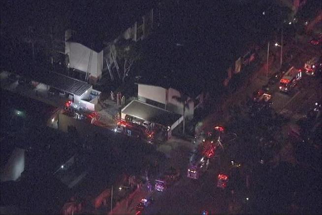 Jeremy Tolen and John Calvert explain how they sprang into action when their Seal Beach apartment complex caught fire. Beverly White reports for the NBC4 News at 11 p.m. on July 9, 2012