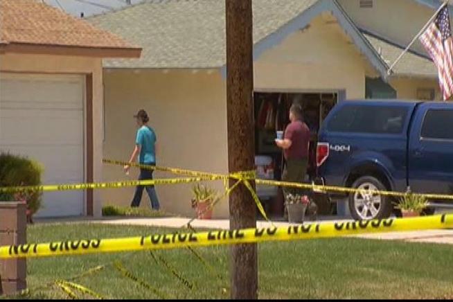 The murder of a retired school teacher in Simi Valley gave homicide detectives a rare assignment. Beverly White reports for the NBC4 News at 11 p.m. on June 1, 2012.